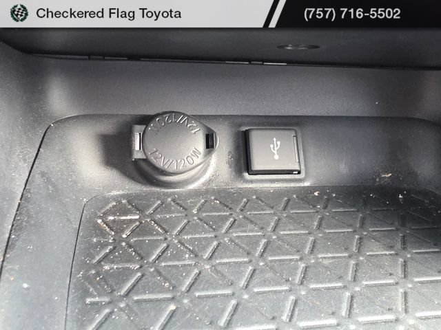 Used 2022 Toyota RAV4 XLE Premium AWD/4WD image 20