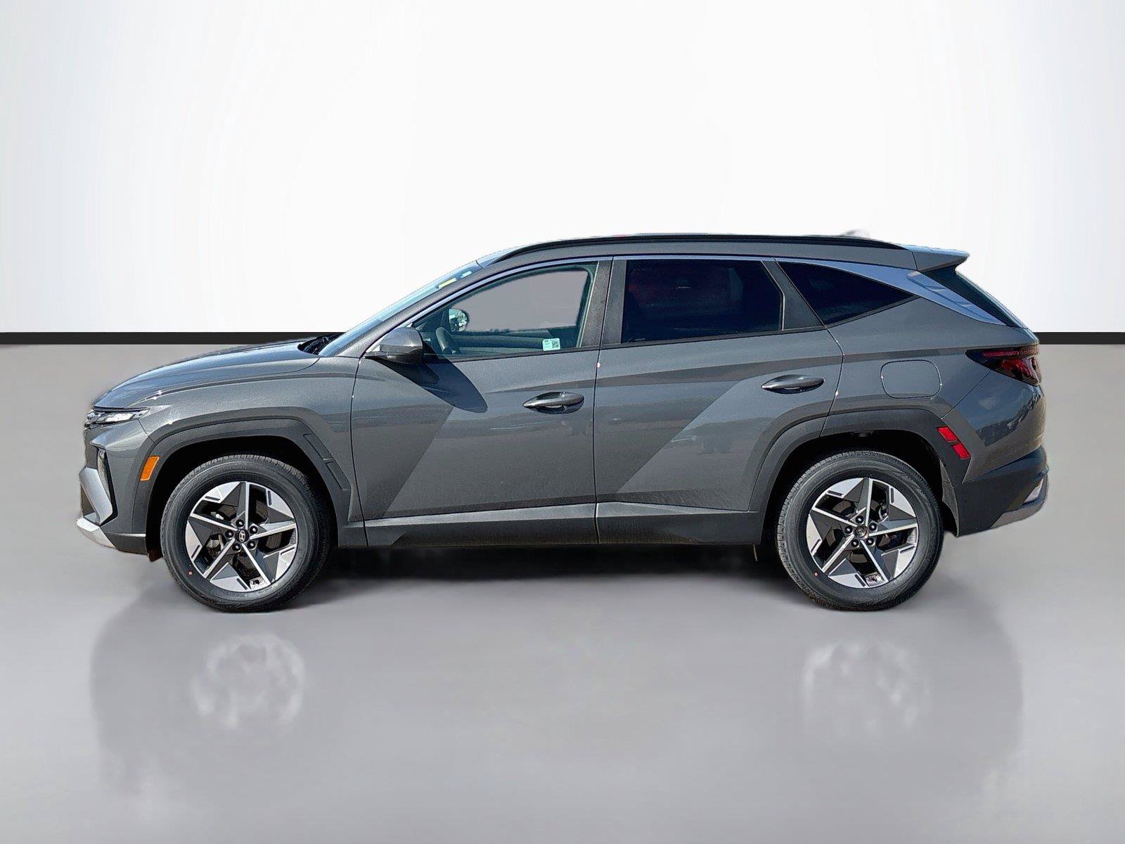 Certified 2025 Hyundai Tucson SEL AWD/4WD image 8