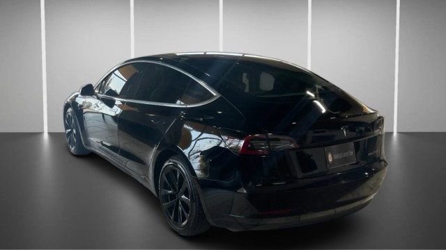 Used 2019 Tesla Model 3 Long Range image 5