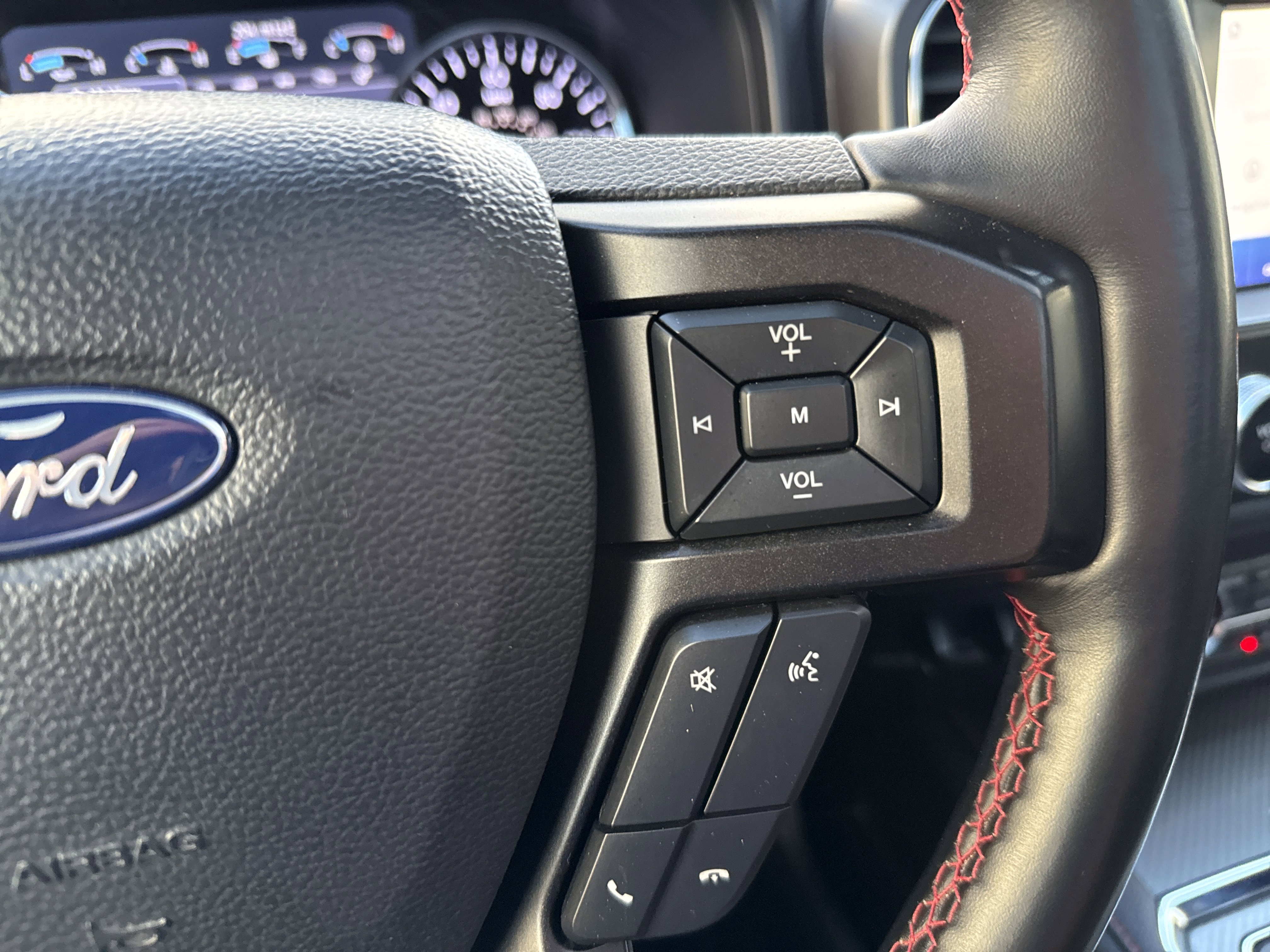 Certified 2020 Ford Expedition Limited w/ Equipment Group 303A AWD/4WD image 19