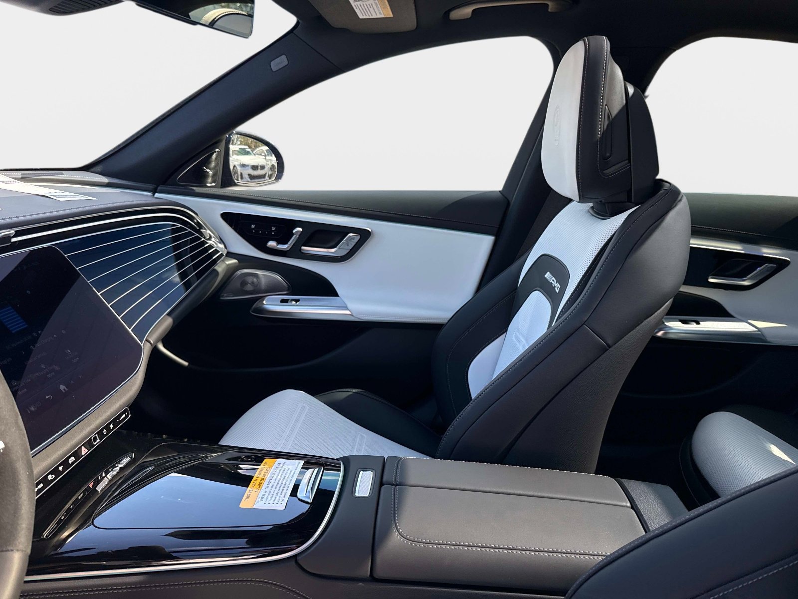 New 2026 Mercedes-Benz E 53 AMG e 4MATIC Sedan image 23