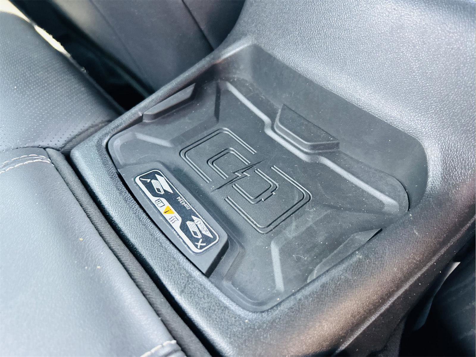 Used 2021 Chevrolet Camaro SS image 33