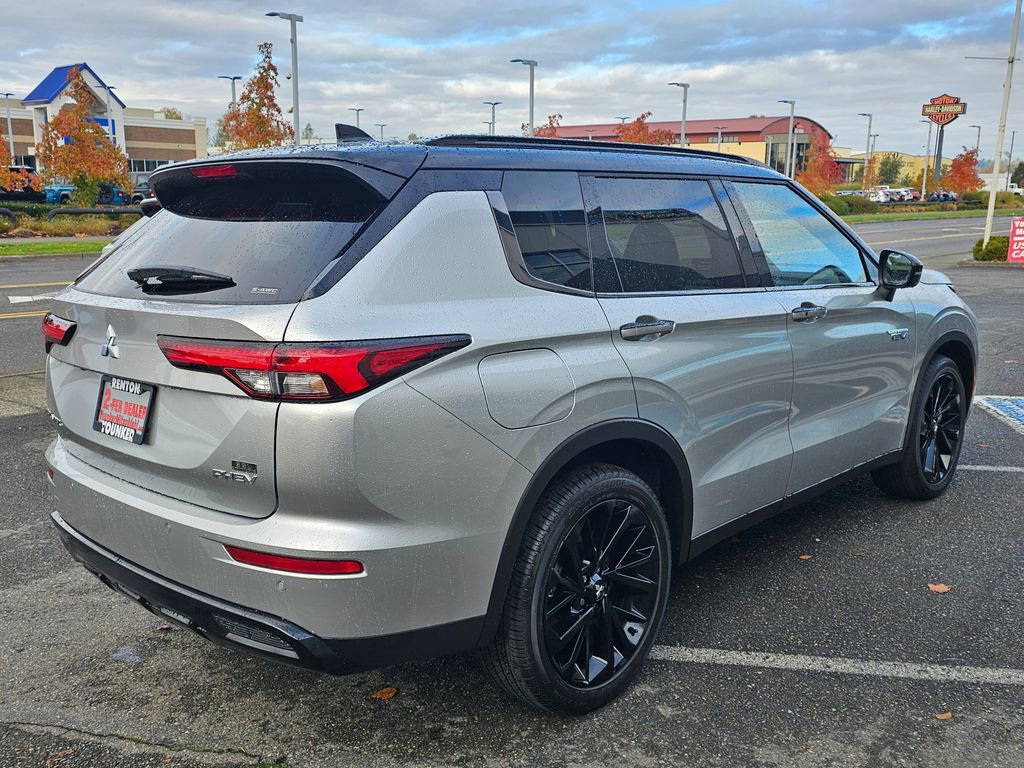 New 2025 Mitsubishi Outlander SEL Black Edition image 3