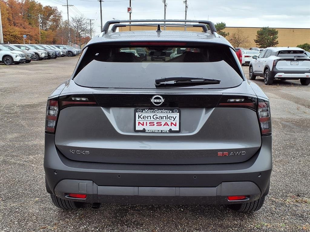 New 2026 Nissan Kicks SR w/ Cold Weather Package image 7