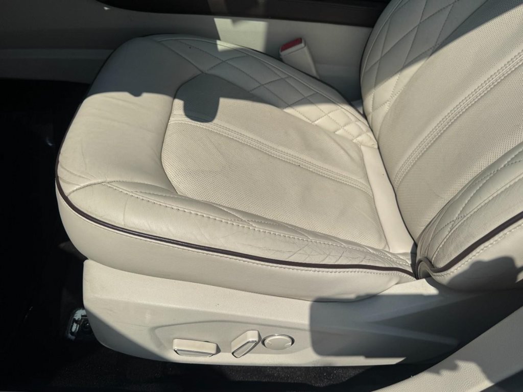 Used 2018 Ford Fusion Platinum FWD image 15