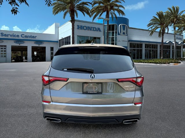 Used 2024 Acura MDX w/ Technology Package FWD image 7