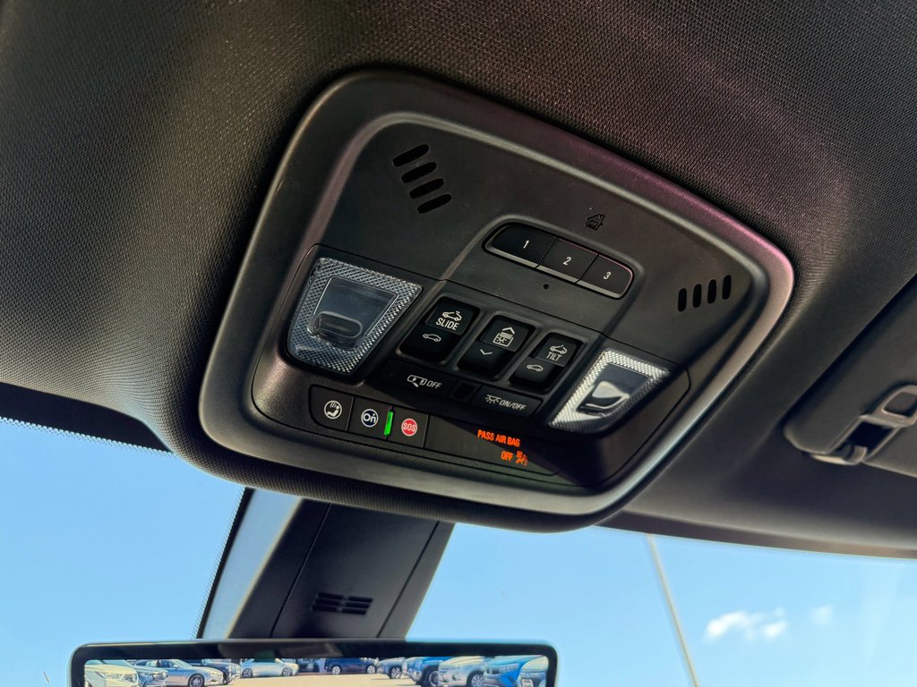 Used 2024 Chevrolet Traverse High Country image 25