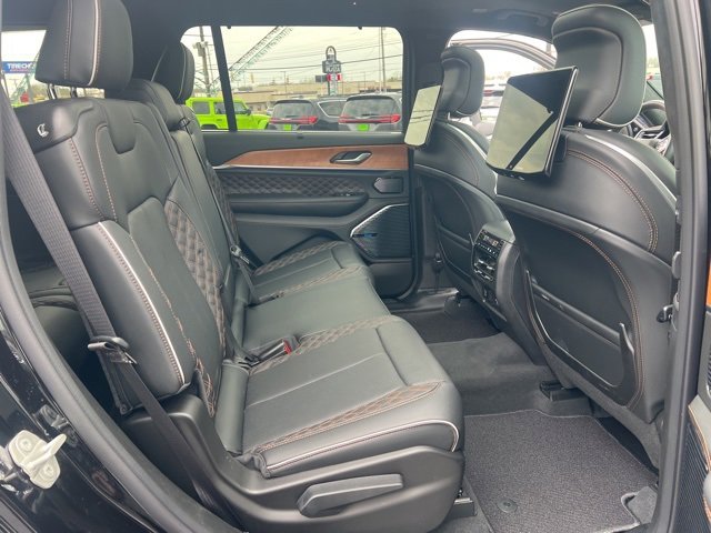 Used 2024 Jeep Grand Cherokee L Summit image 49