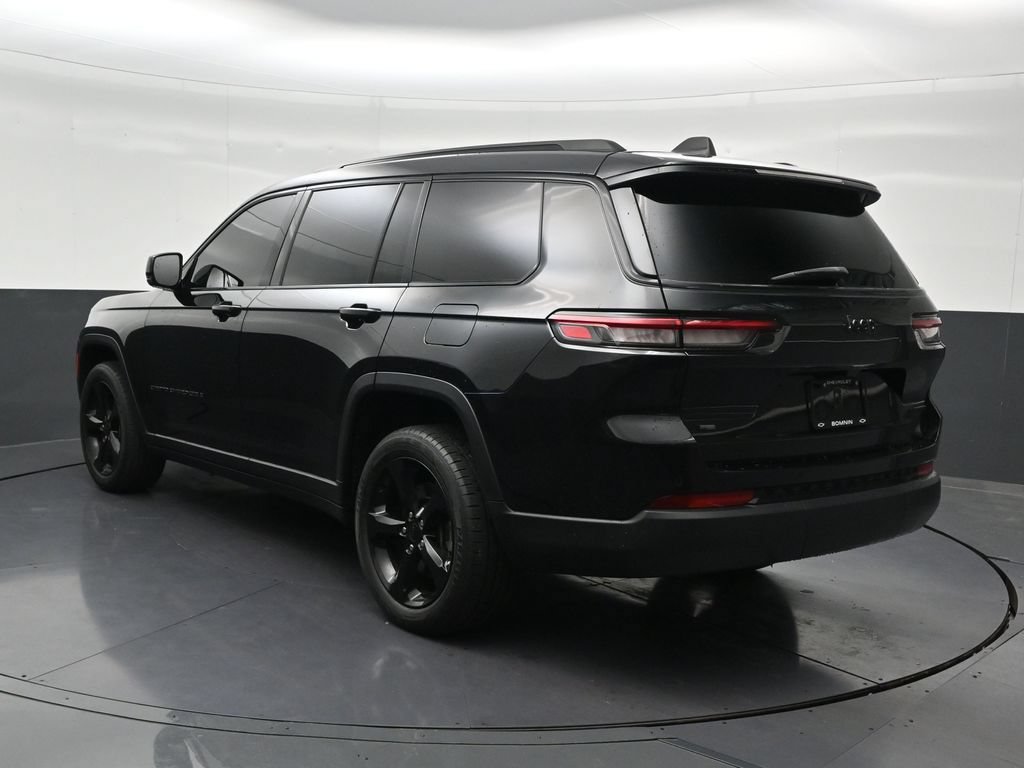 Used 2022 Jeep Grand Cherokee L Limited w/ Black Appearance Package RWD image 3