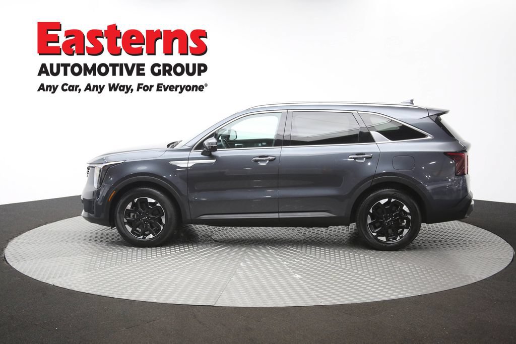 Used 2024 Kia Sorento S FWD image 62