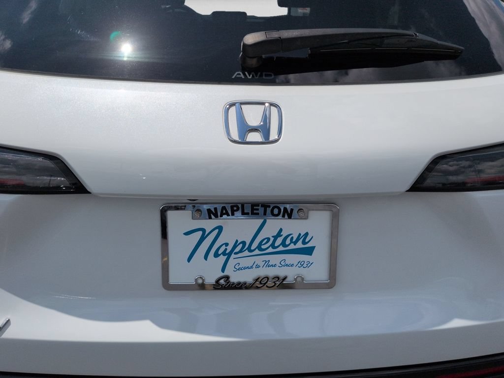 Used 2024 Honda HR-V EX-L image 11