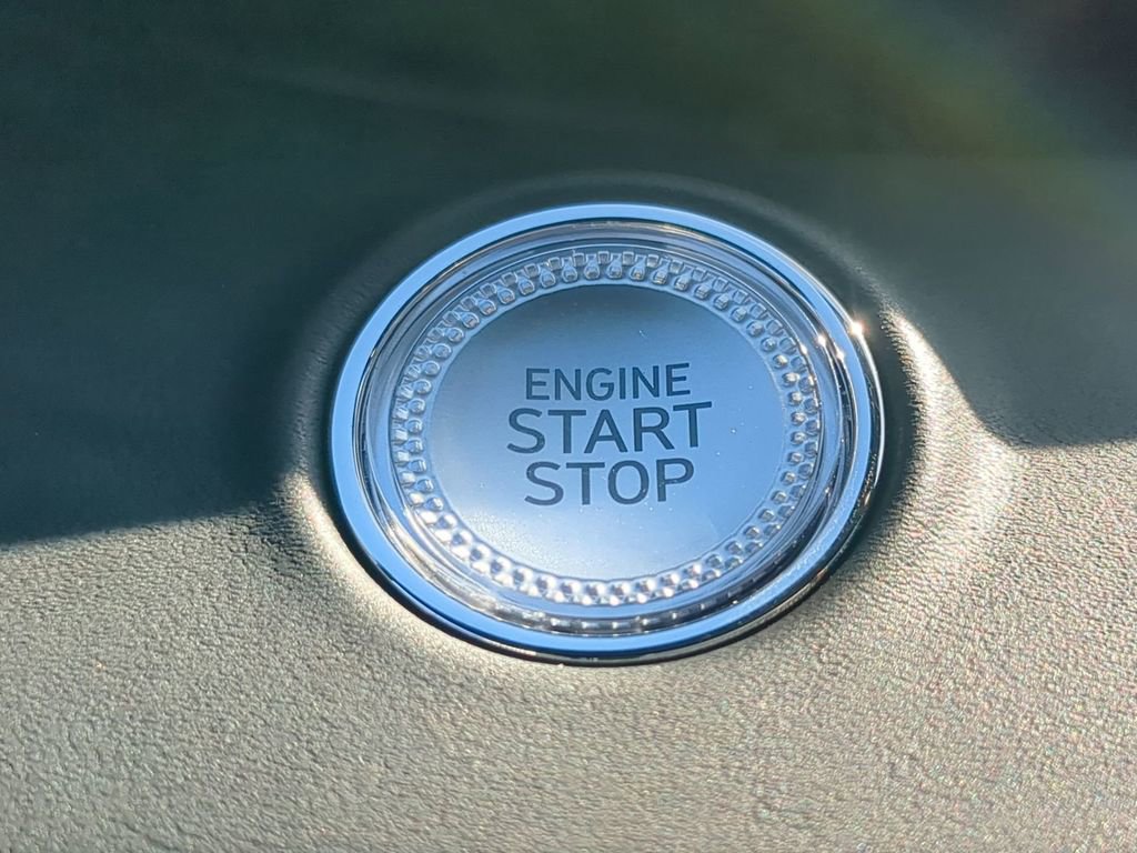 Used 2025 Genesis GV70 3.5T Sport w/ Sport Prestige Package image 25