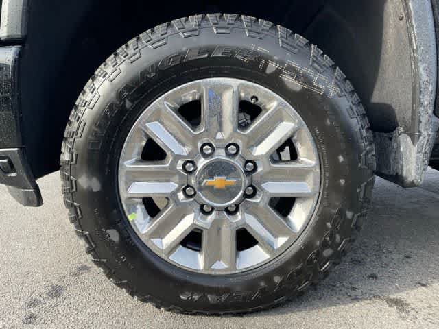 New 2026 Chevrolet Silverado 2500 High Country w/ Technology Package AWD/4WD image 9
