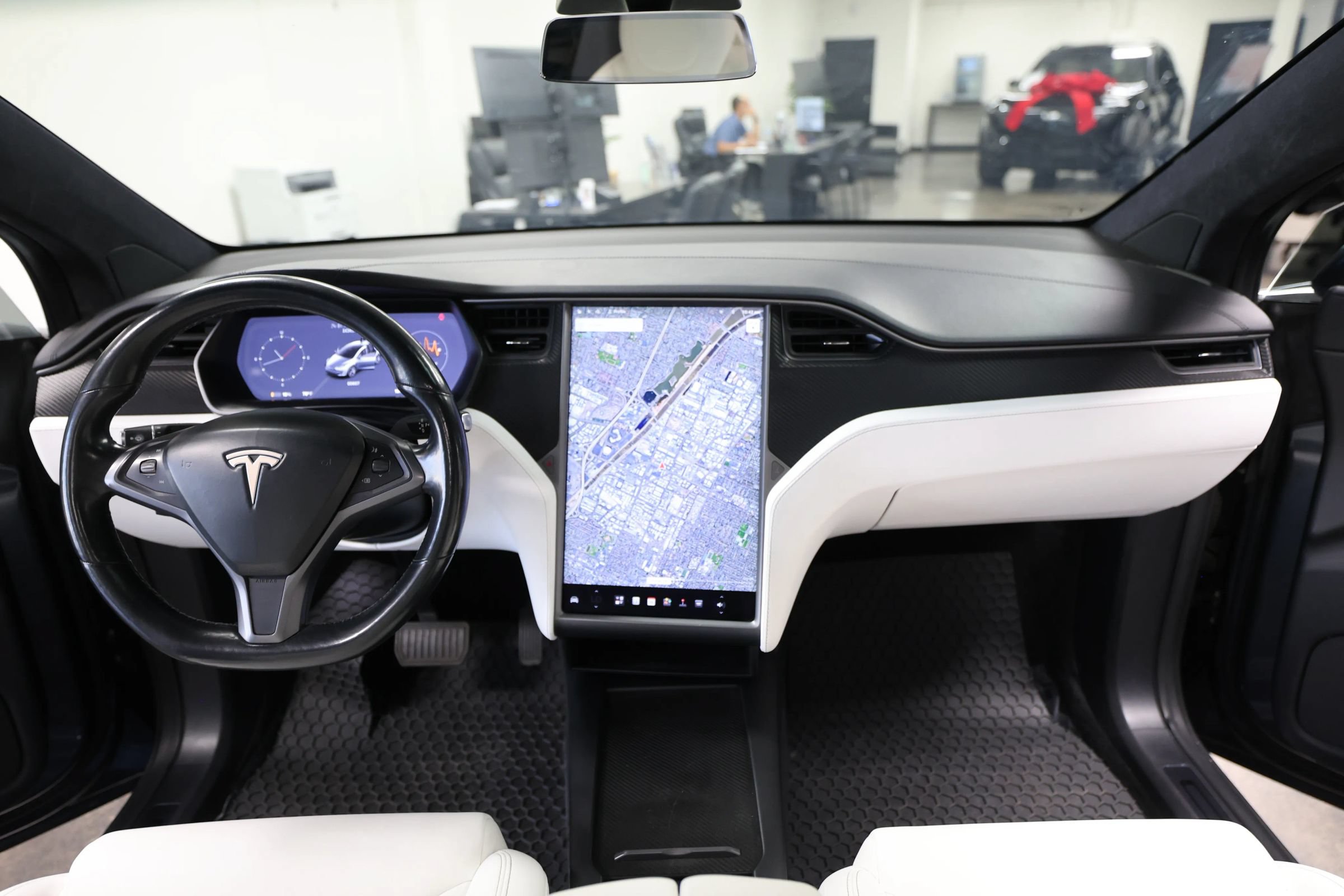 Used 2018 Tesla Model X 100D AWD/4WD image 15