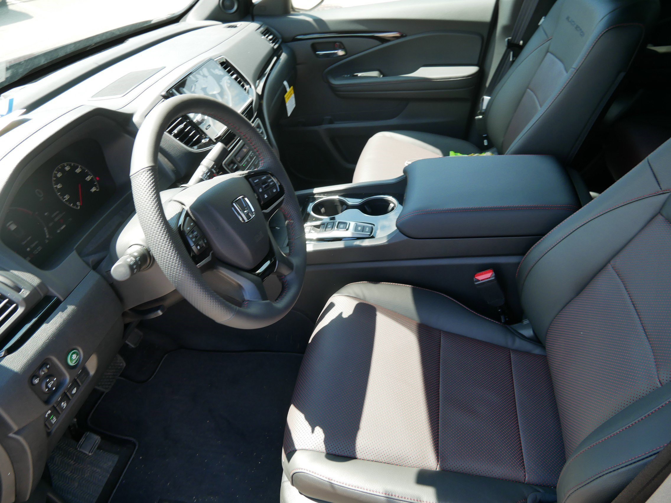 New 2026 Honda Ridgeline Black Edition image 7