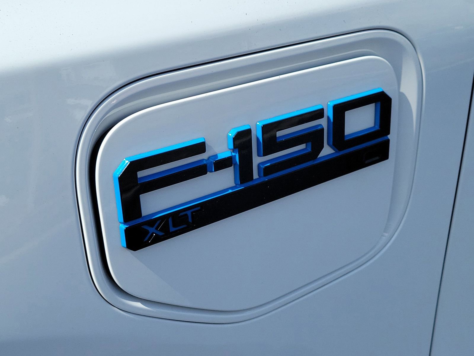 Certified 2025 Ford F150 Lightning XLT AWD/4WD image 8