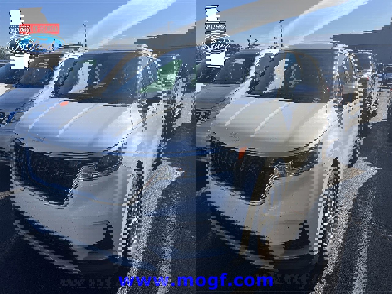 Used 2023 Kia Carnival LX