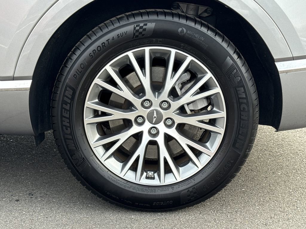 Used 2024 Genesis GV80 2.5T image 17