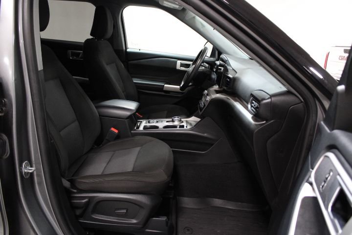 Used 2023 Ford Explorer XLT image 23