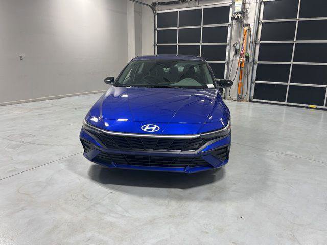 New 2026 Hyundai Elantra Sport image 2