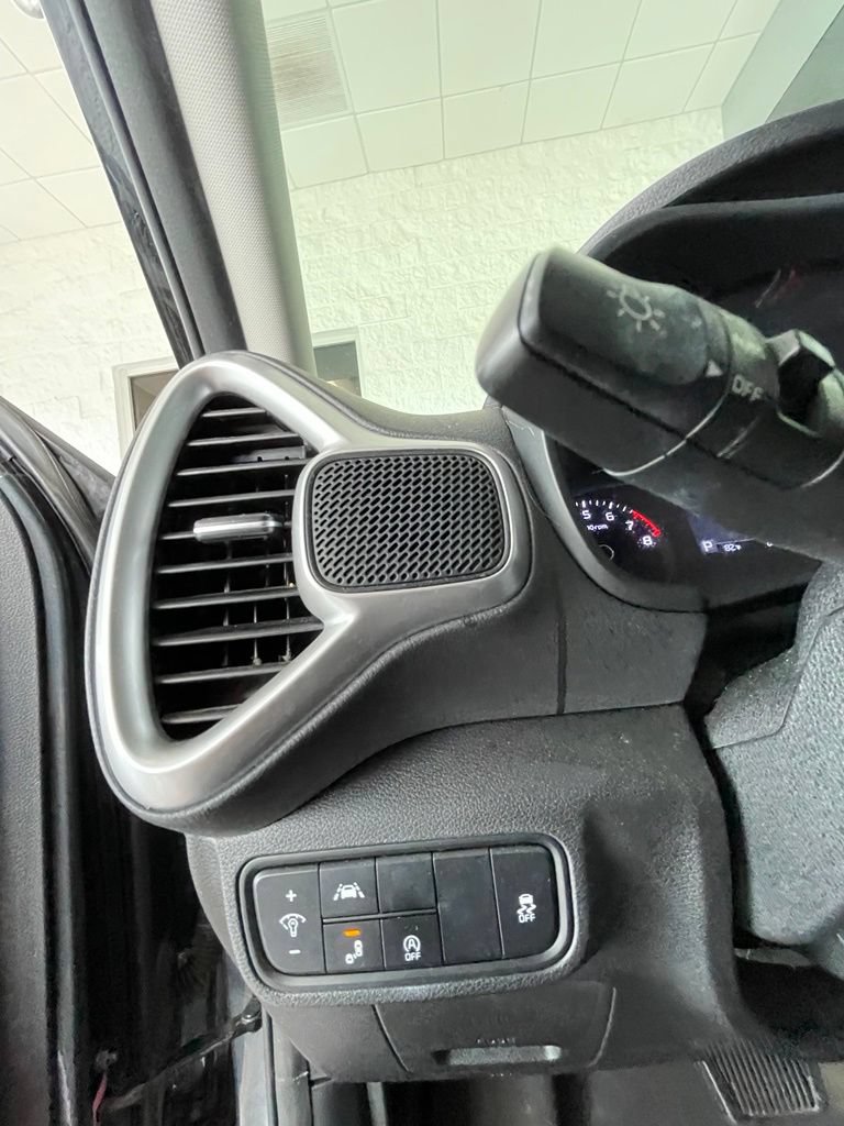 Used 2021 Kia Soul GT-Line FWD image 11