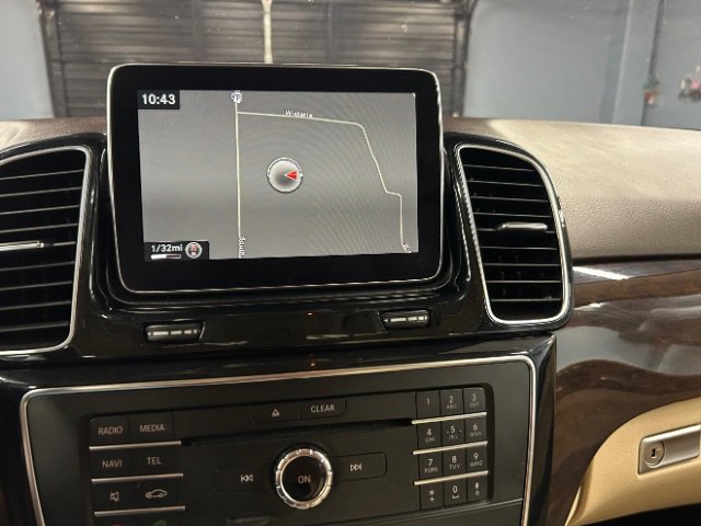 Used 2016 Mercedes-Benz GLE 350 w/ Premium Package image 19