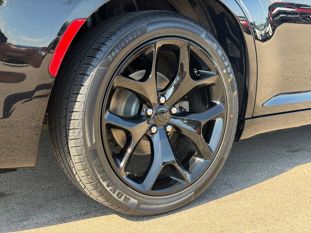 Used 2023 Chrysler 300 Touring w/ Sport Appearance Package RWD image 24