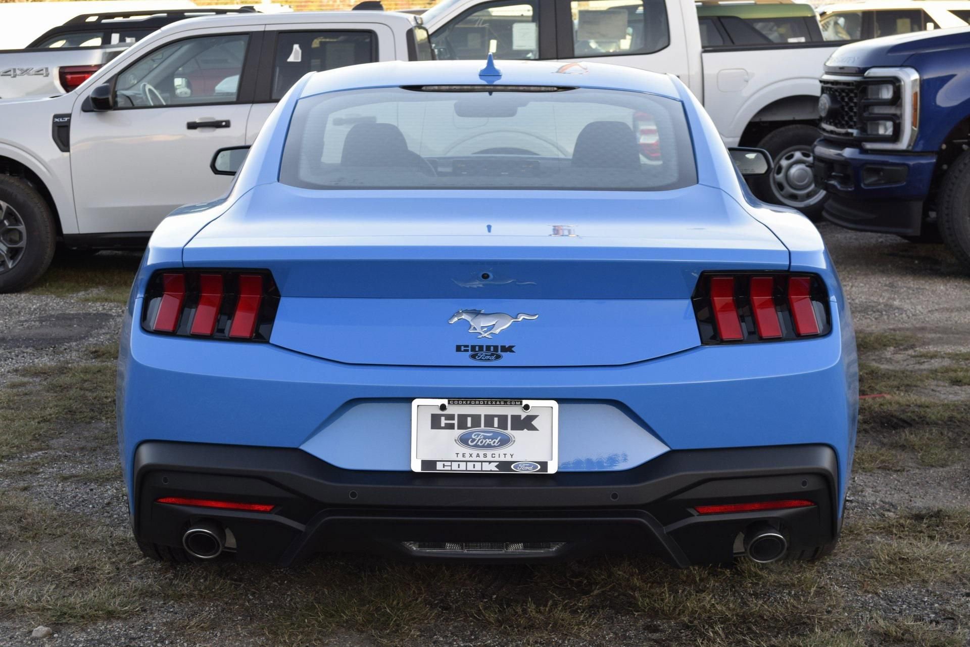 New 2026 Ford Mustang Coupe image 5