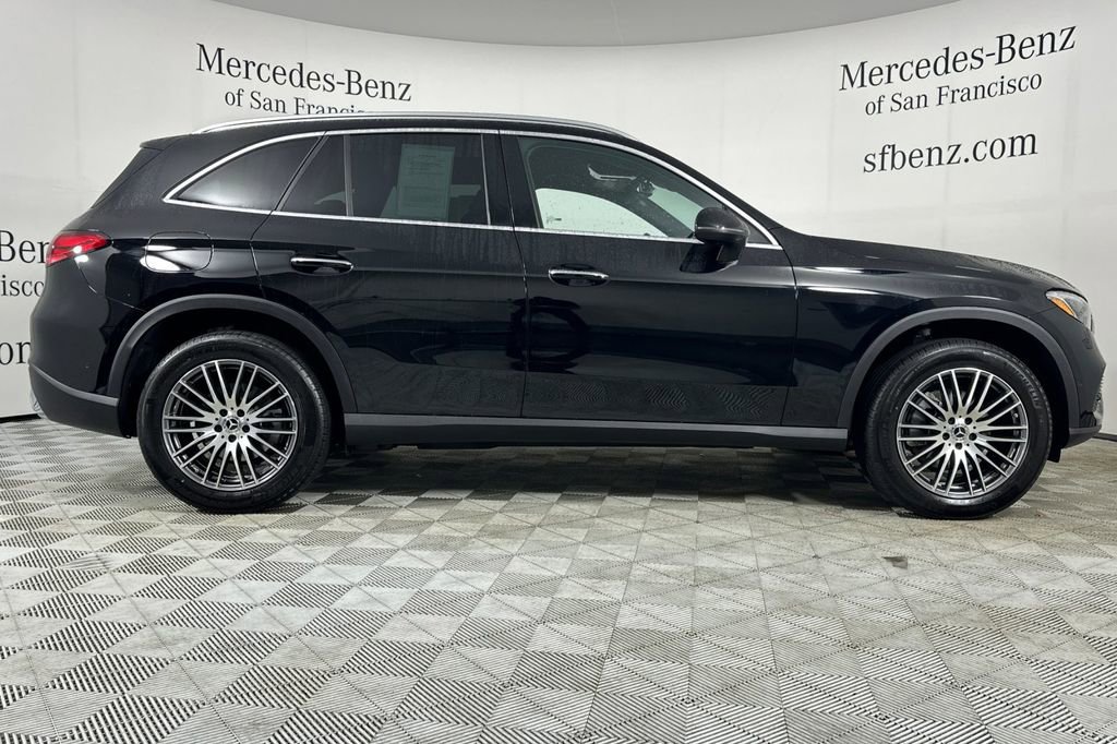 Certified 2026 Mercedes-Benz GLC 300 image 4