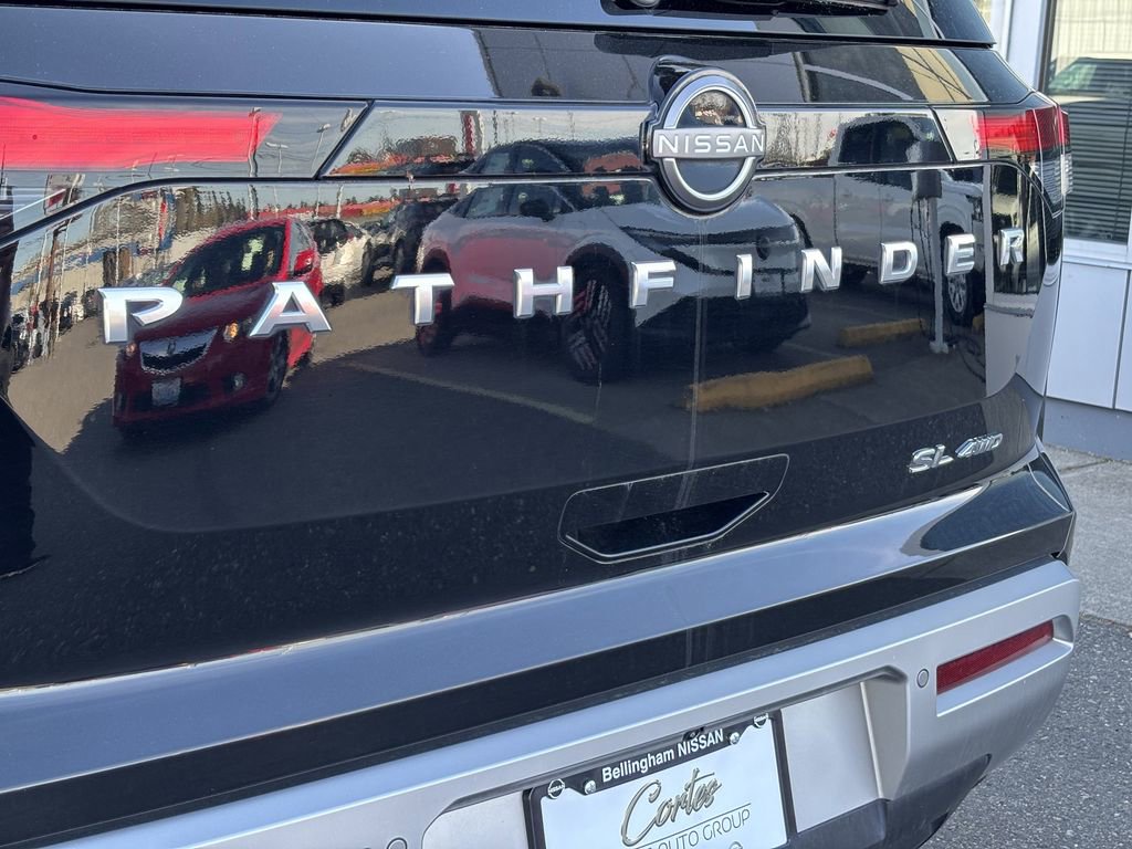Used 2022 Nissan Pathfinder SL w/ Cargo Package image 12
