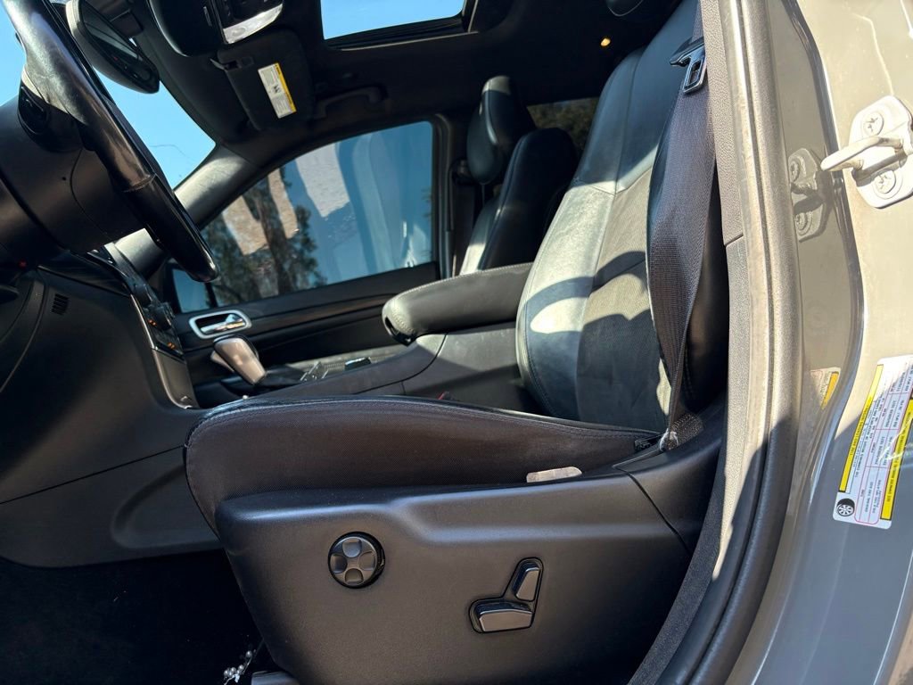 Used 2020 Jeep Grand Cherokee Altitude AWD/4WD image 9