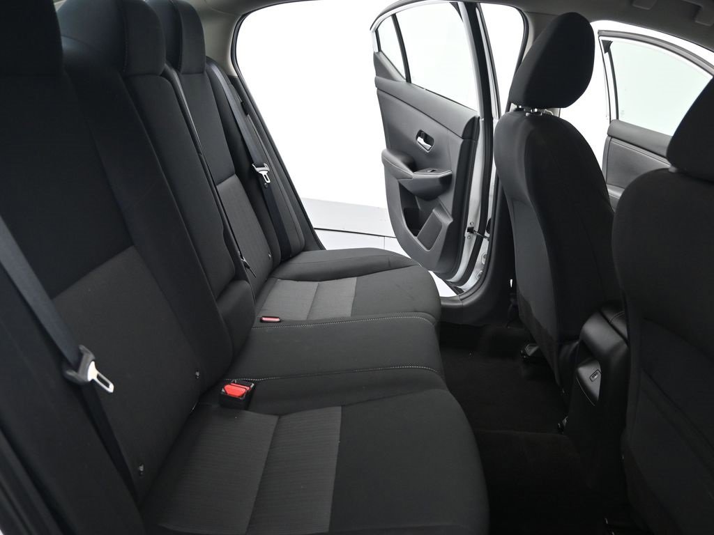 Used 2022 Nissan Sentra SV image 13