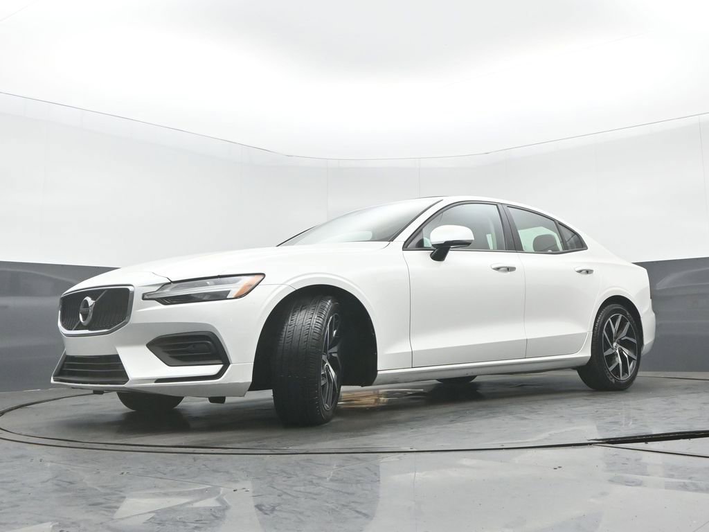 Used 2019 Volvo S60 T5 Momentum w/ Premium Package FWD image 29