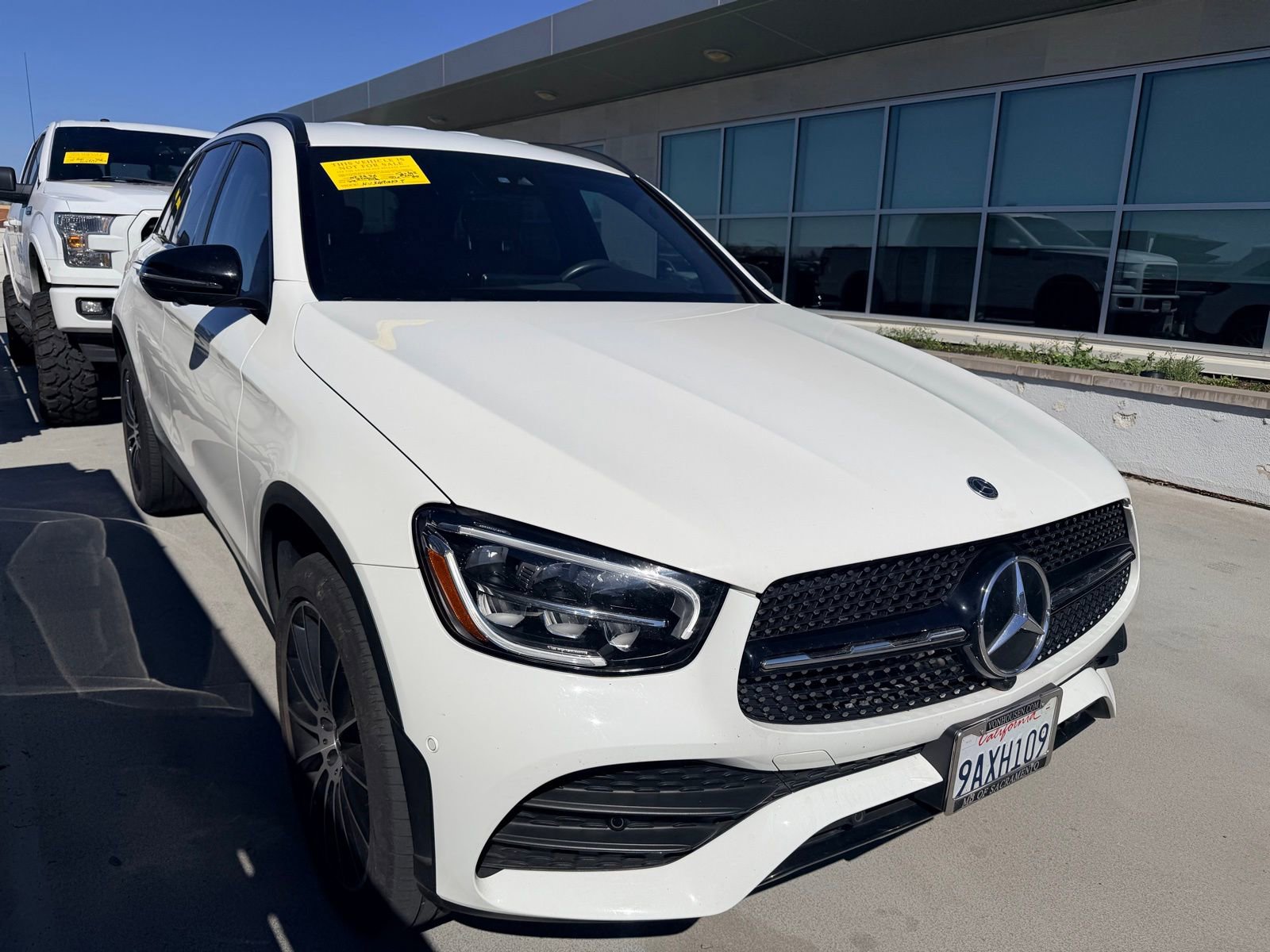Used 2022 Mercedes-Benz GLC 300 image 4