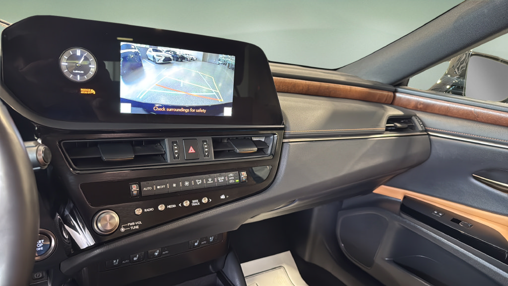 Certified 2023 Lexus ES 350 w/ Premium Package FWD image 39