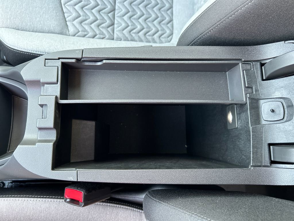 Used 2024 Chevrolet Equinox LS w/ LS Convenience Package image 28