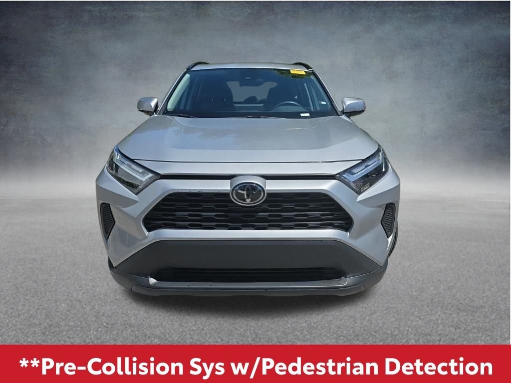 Used 2024 Toyota RAV4 XLE FWD image 12