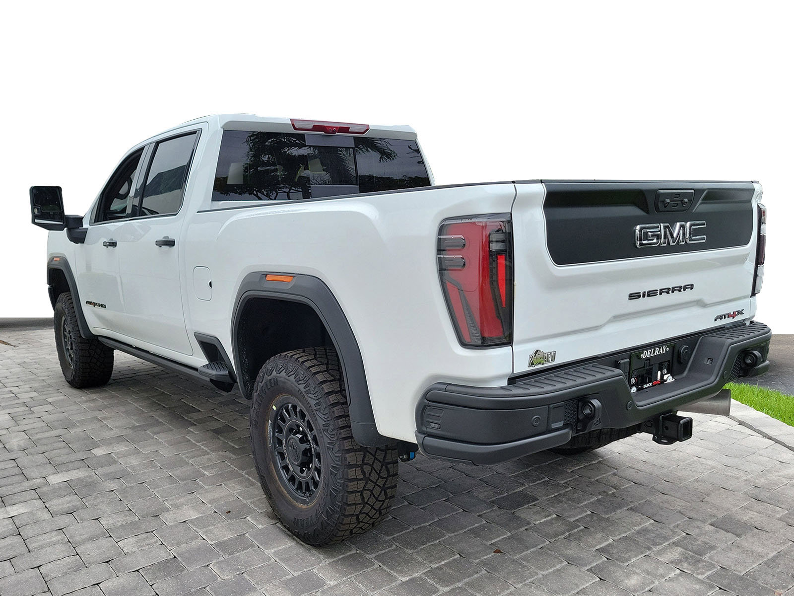 New 2026 GMC Sierra 2500 AT4X w/ AT4X AEV Edition image 4