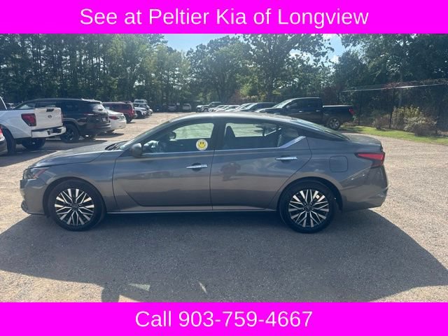 Used 2025 Nissan Altima 2.5 SV FWD image 5