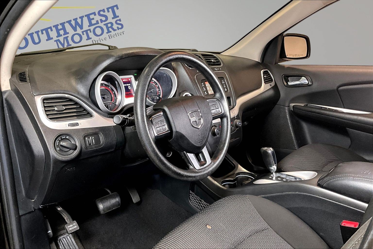 Used 2020 Dodge Journey SE w/ Blacktop Package FWD image 17