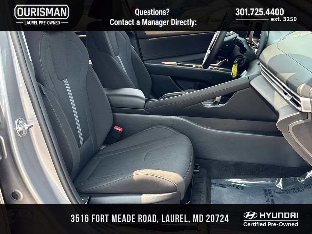 Certified 2025 Hyundai Elantra SE FWD image 19