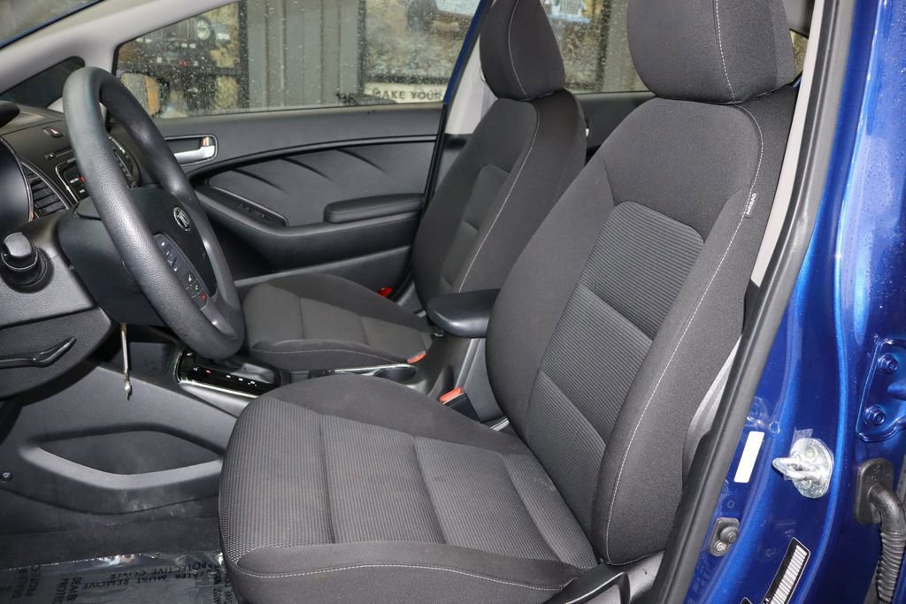 Used 2017 Kia Forte LX image 8