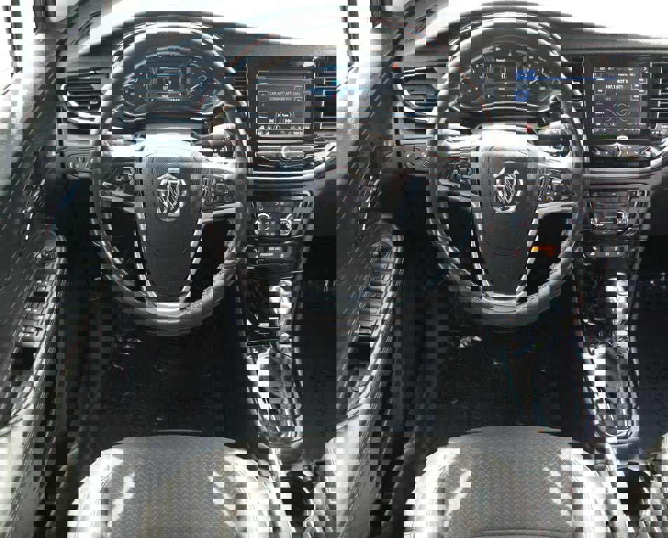 Used 2022 Buick Encore Preferred w/ Safety Package image 5