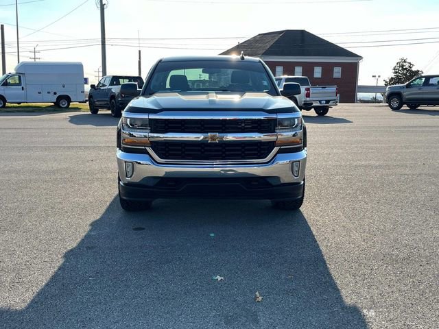 Used 2018 Chevrolet Silverado 1500 LT w/ All Star Edition image 9