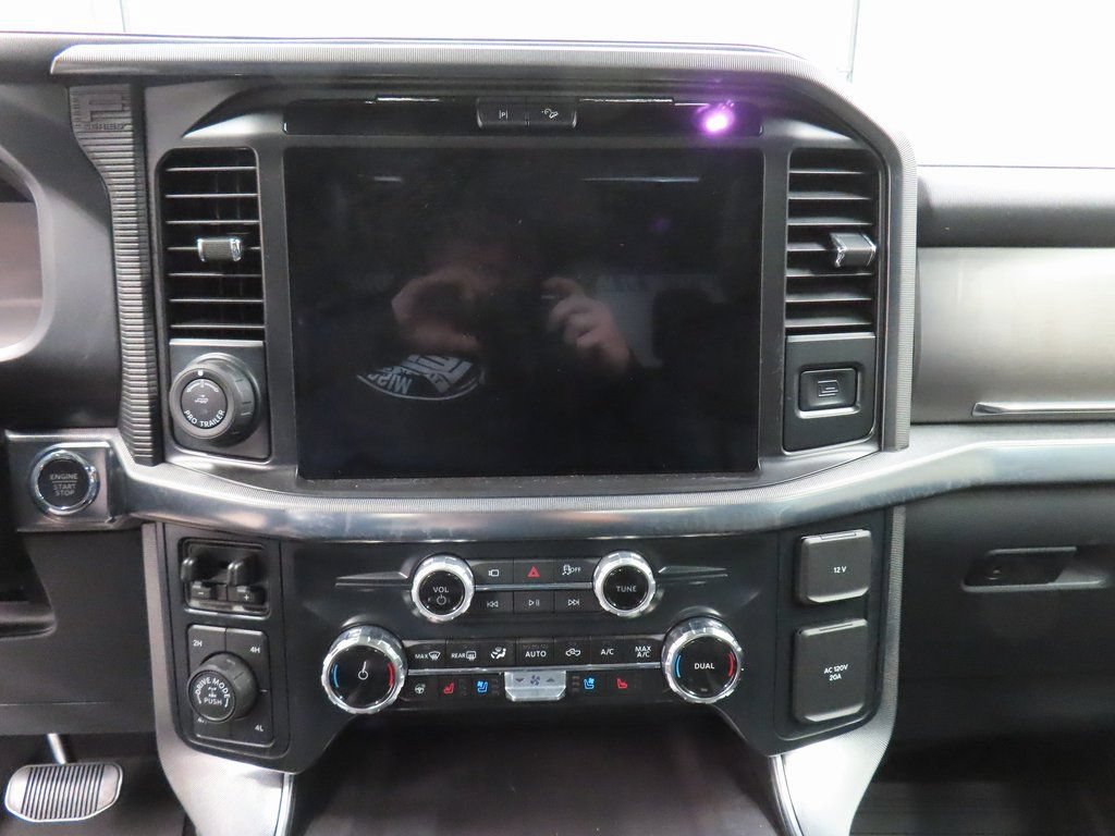 Used 2025 Ford F150 Platinum w/ FX4 Off-Road Package AWD/4WD image 52