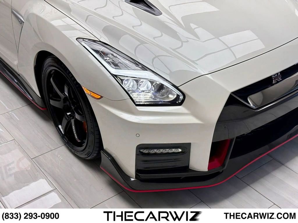 Used 2018 Nissan GT-R NISMO AWD/4WD image 49