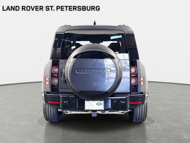 Used 2025 Land Rover Defender 110 X image 6