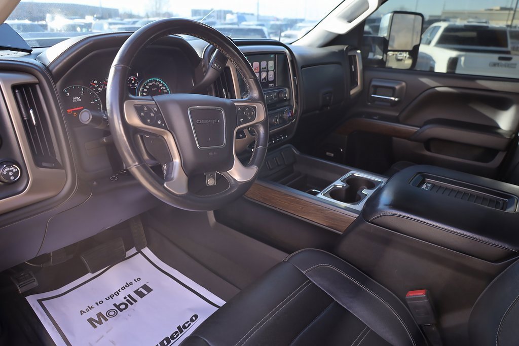 Used 2018 GMC Sierra 2500 Denali w/ Duramax Plus Package image 12