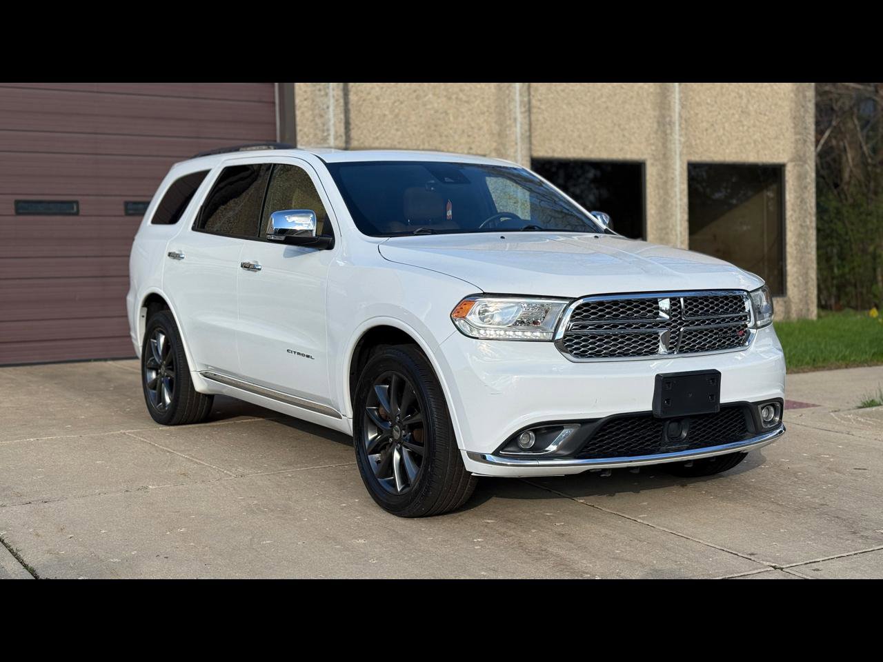 Used 2017 Dodge Durango Citadel w/ Technology Group AWD/4WD image 1