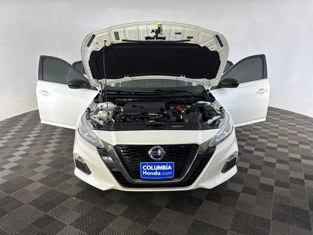 Used 2020 Nissan Altima 2.5 SR w/ Premium Package FWD image 14